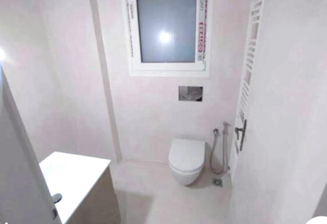 Economy Shared Apartment C In Central Athena Bagian luar foto